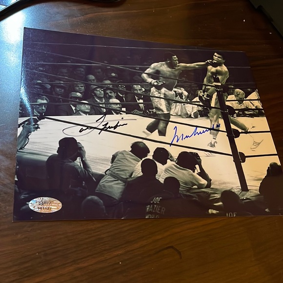 Other - - Muhammad Ali joe Frazier signed 8x10 photo
